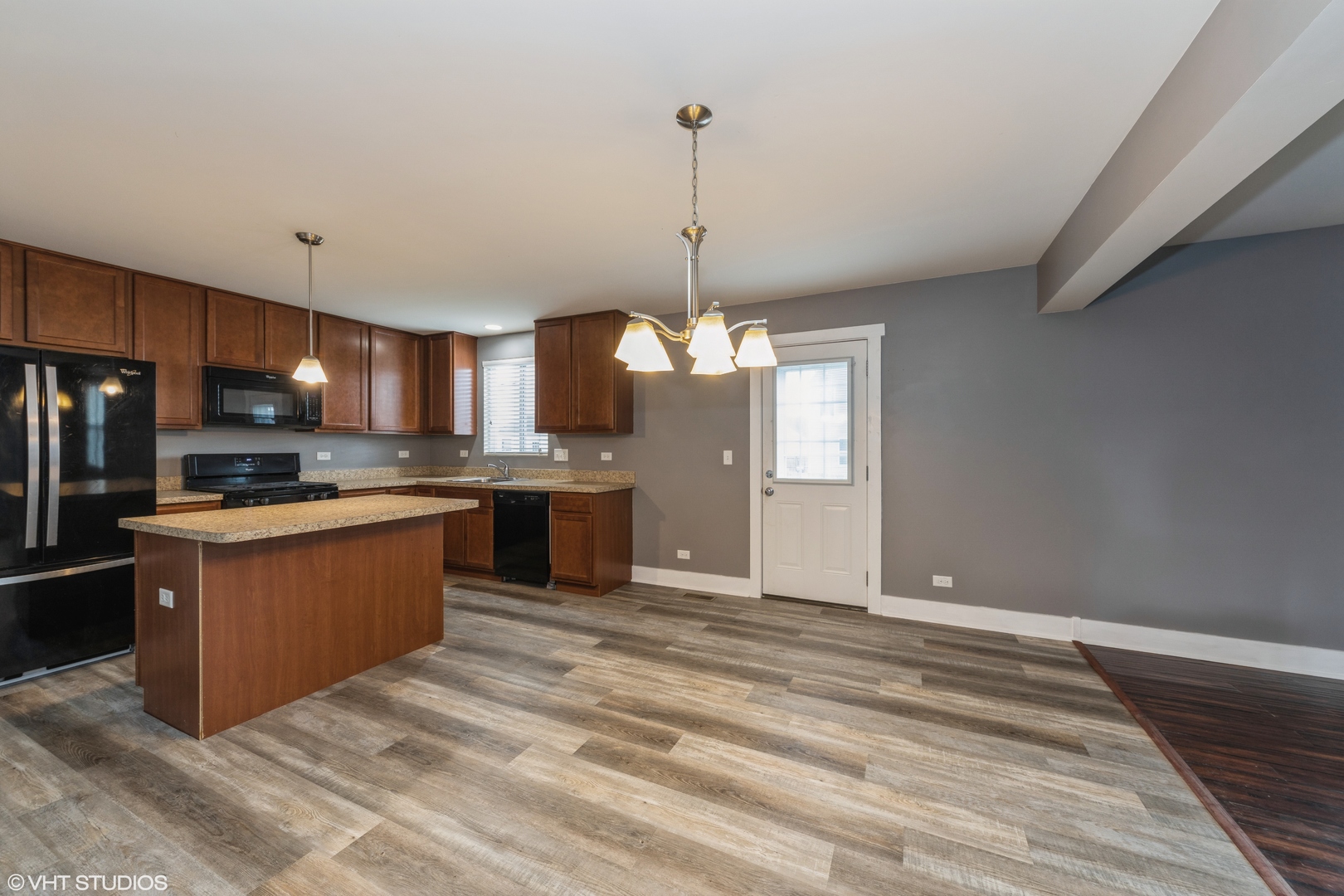 1733 Sebastian Road Woodstock, IL 60098 - Photo 3 of 10