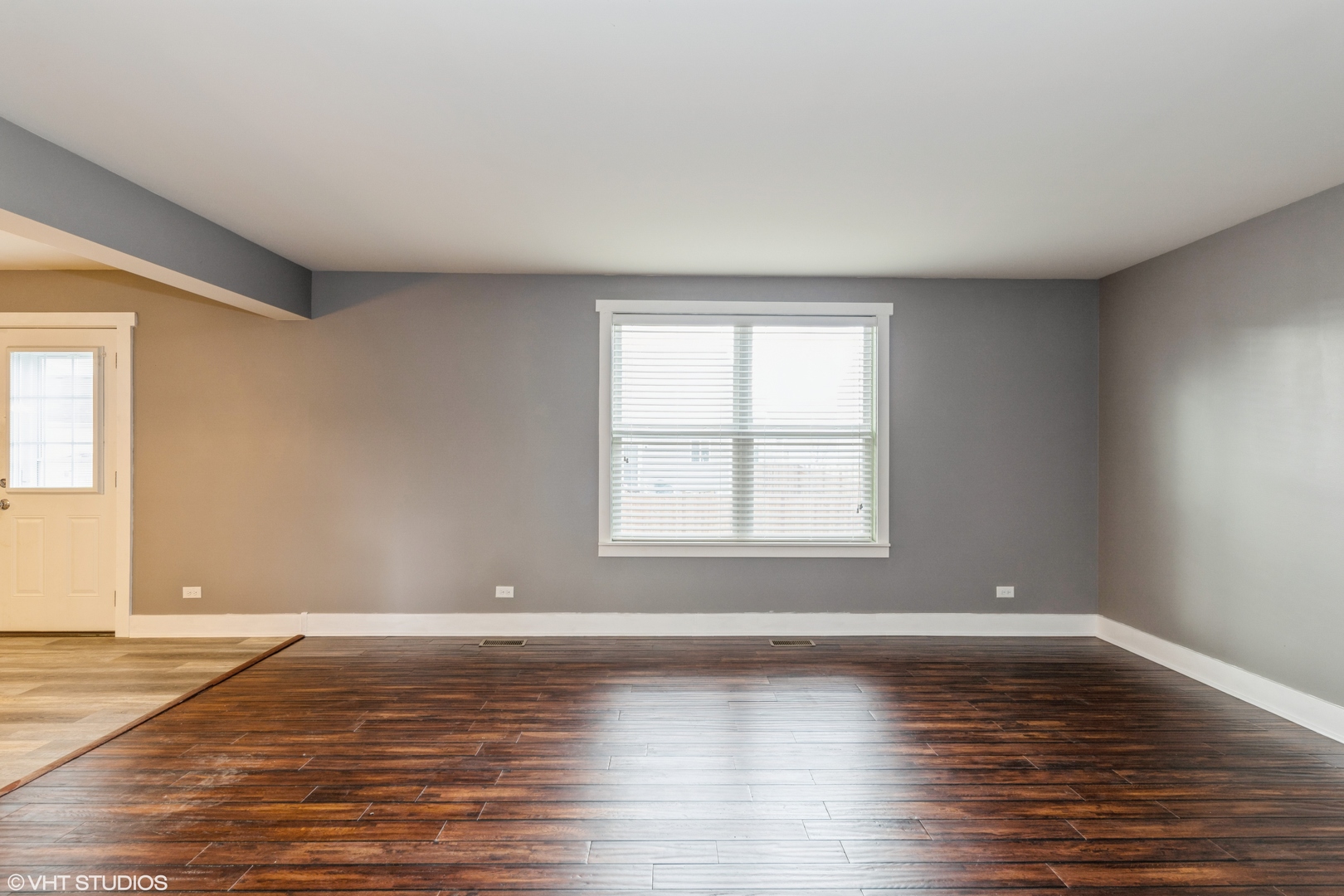 1733 Sebastian Road Woodstock, IL 60098 - Photo 5 of 10