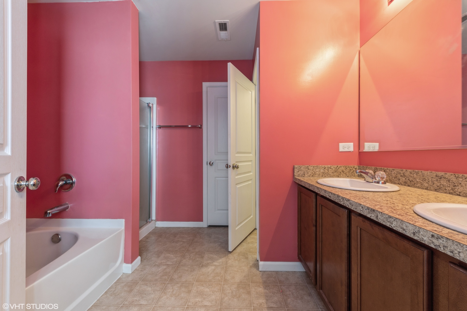 1733 Sebastian Road Woodstock, IL 60098 - Photo 7 of 10