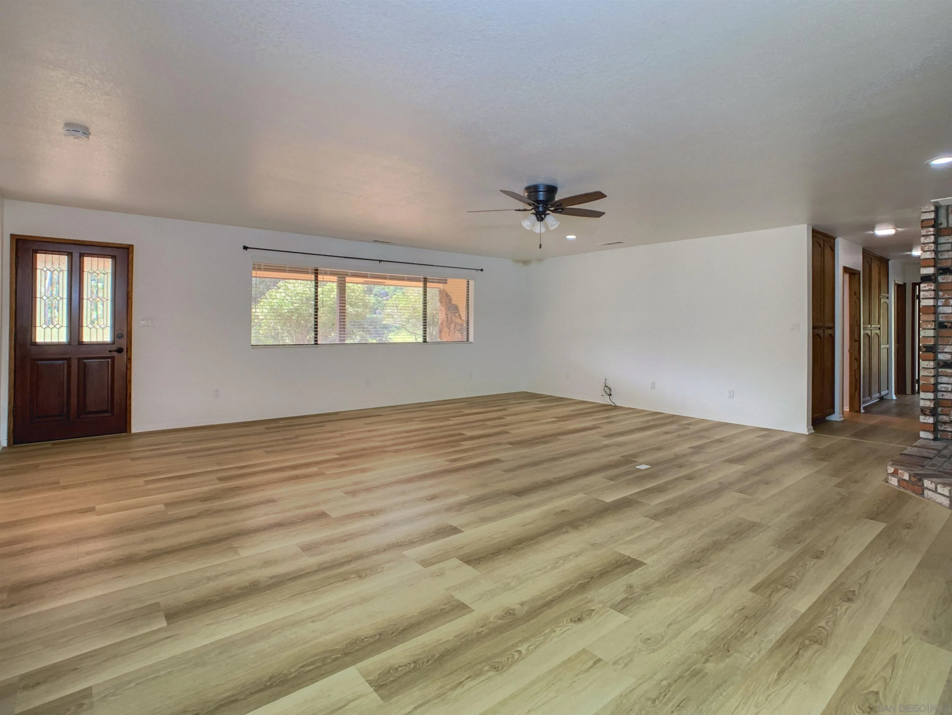 1394 Peutz Valley Road Alpine, CA 91901 - Photo 22 of 75 Living Room