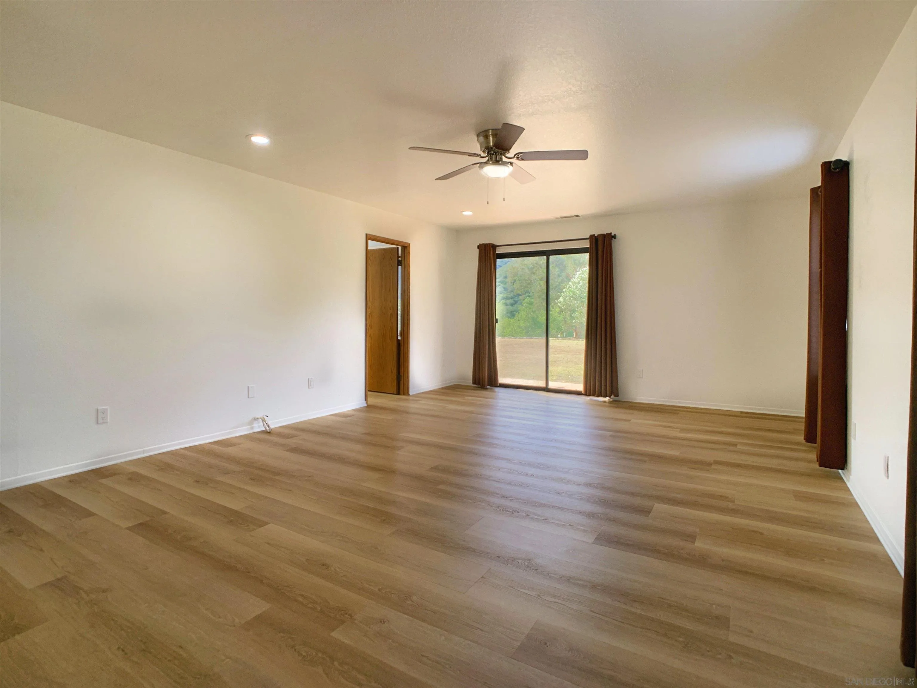 1394 Peutz Valley Road Alpine, CA 91901 - Photo 40 of 75 Primary Bedroom