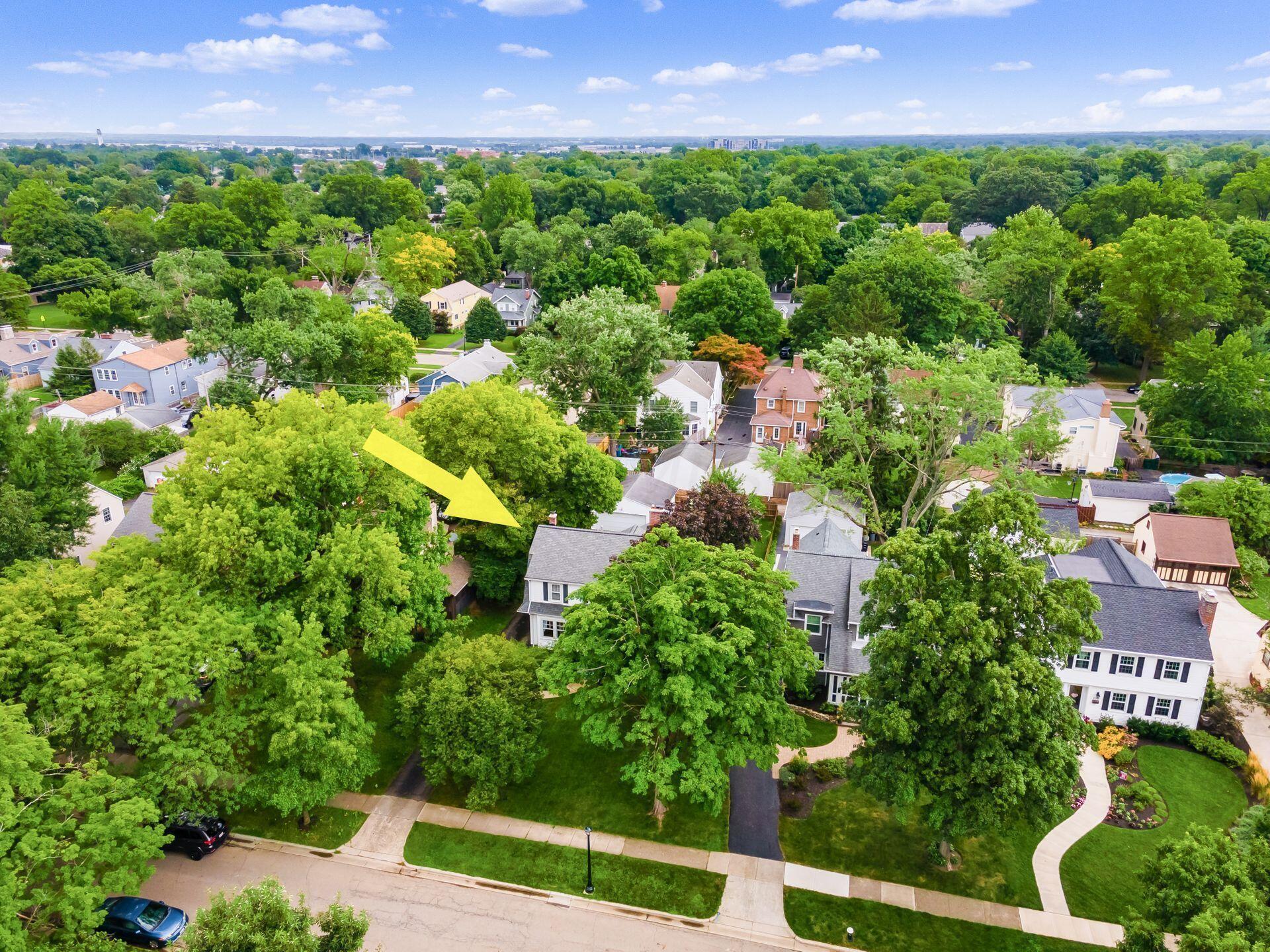 240 North Ardmore Road Bexley, OH 43209 - Photo 59 of 72 Front Drone