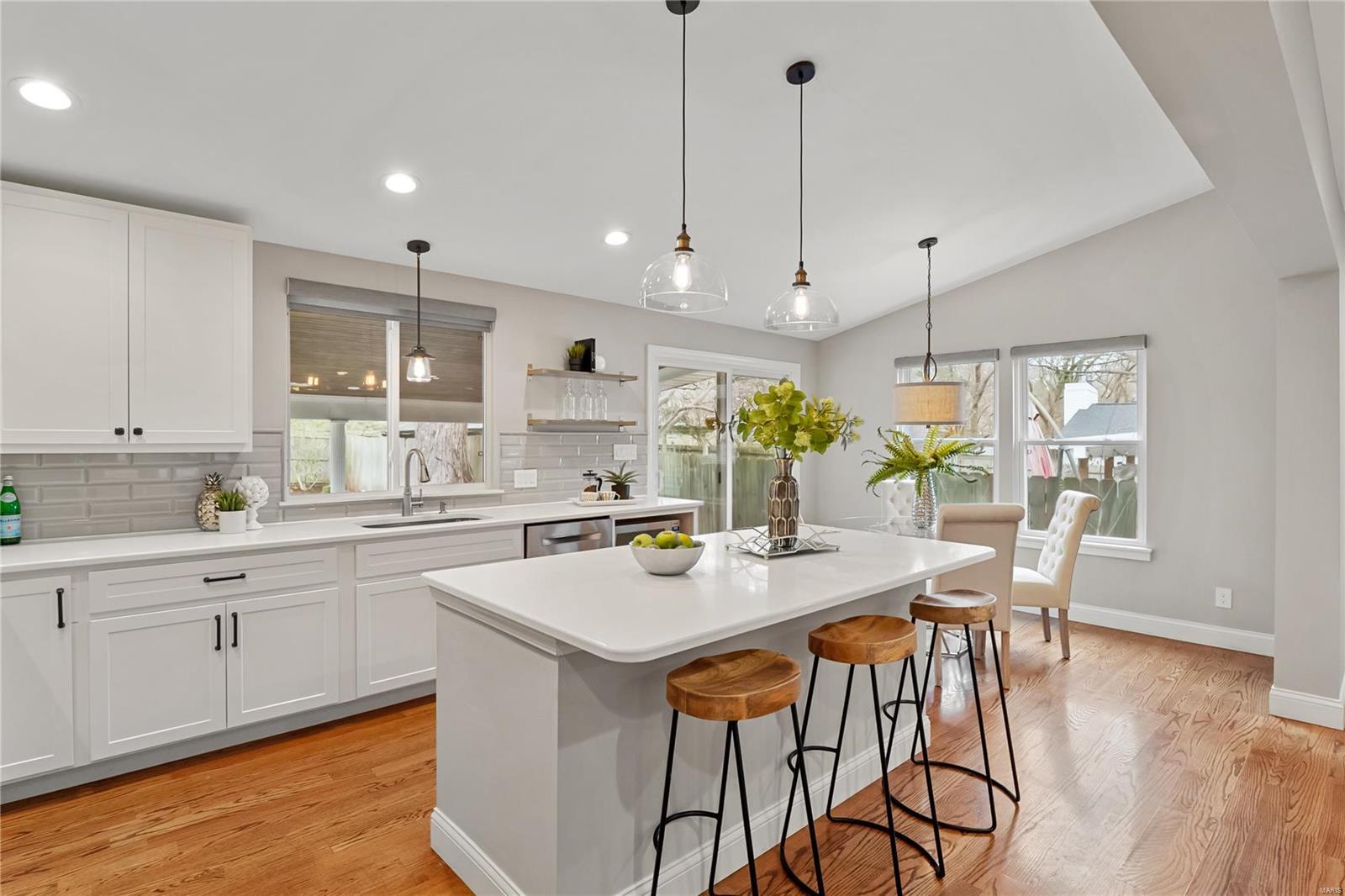 440 East Glendale Road Webster Groves, MO 63119 - Photo 13 of 29