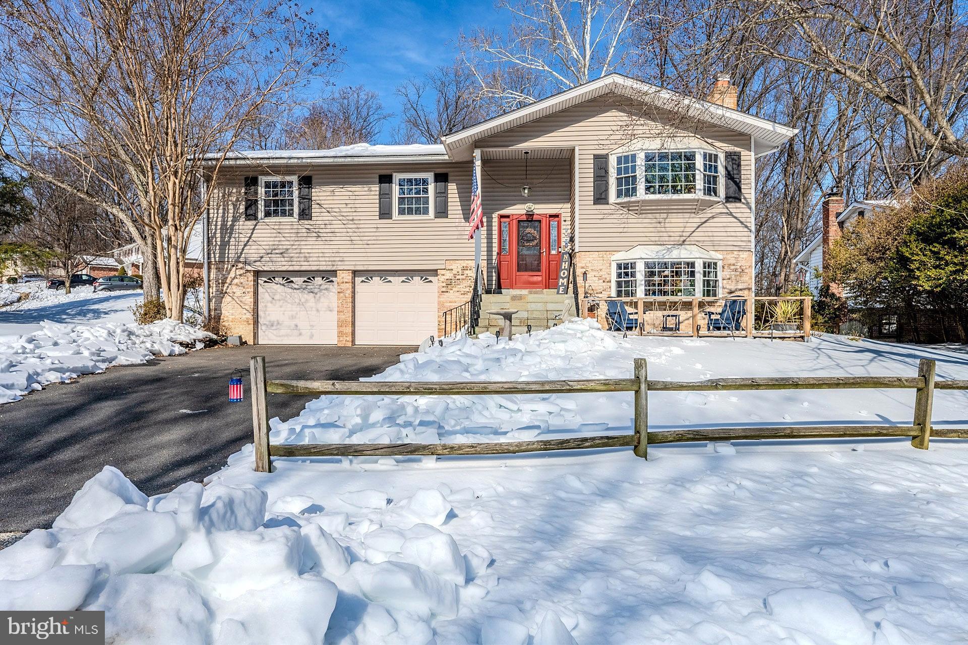 6112 Harmon Place Springfield, VA 22152 - Photo 2 of 33