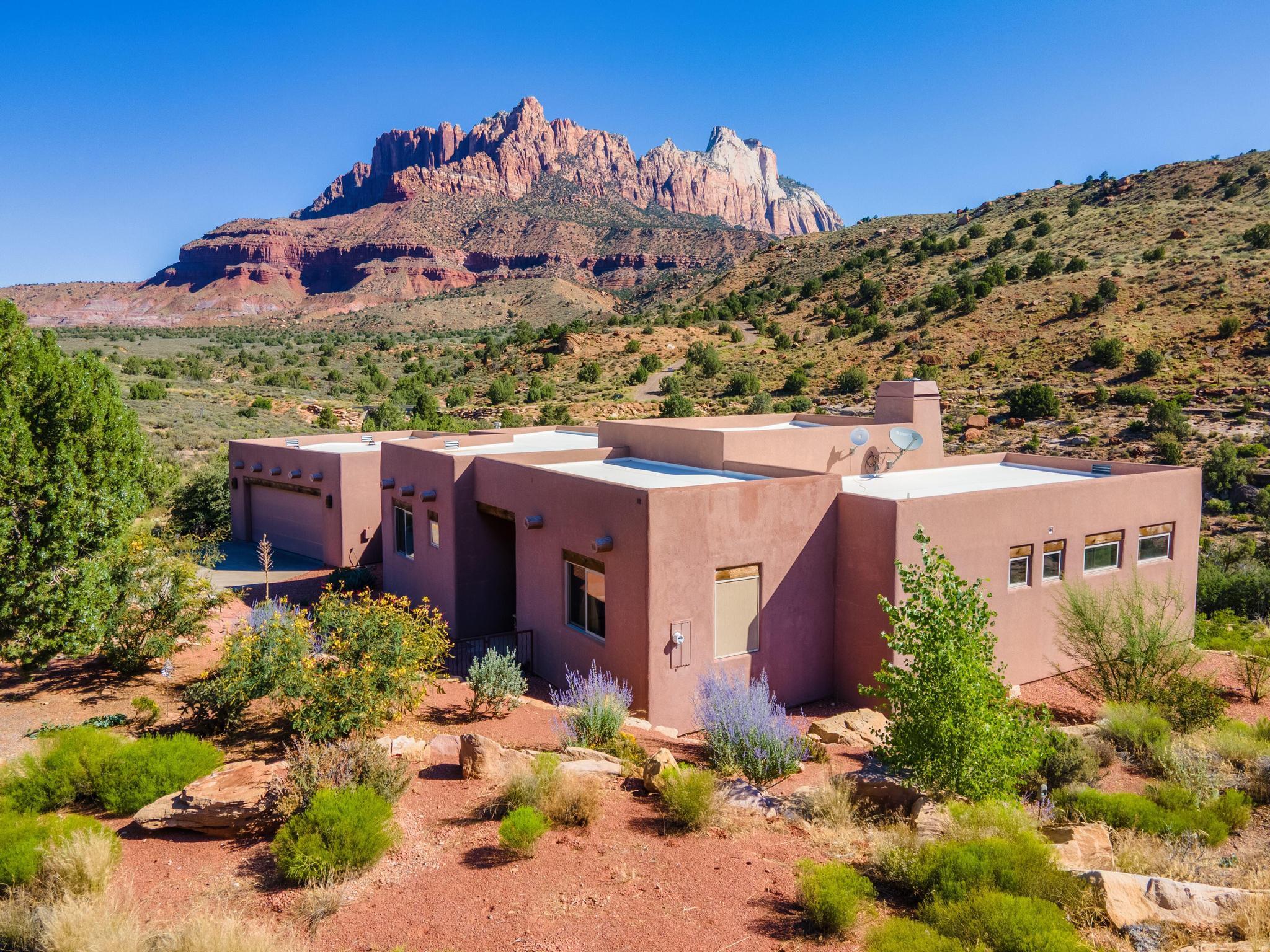 2907 Zuni Circle Springdale, UT 84767 - Photo 2 of 99 "Protected Views. End-of-Cul-de-Sac Privacy. Minutes from Zion NP."