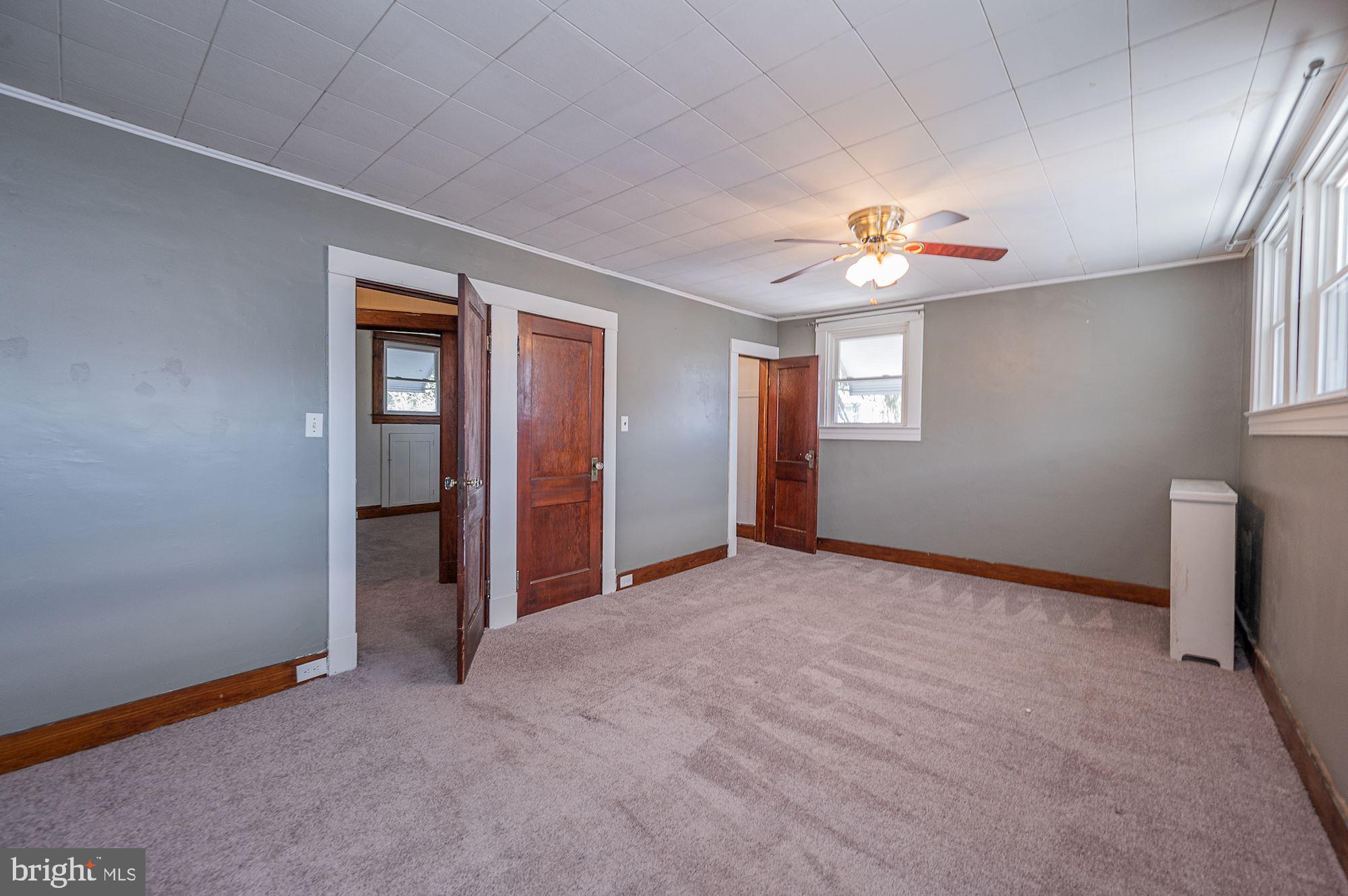 621 North Bend Road Baltimore, MD 21229 - Photo 24 of 35 Primary Bedroom