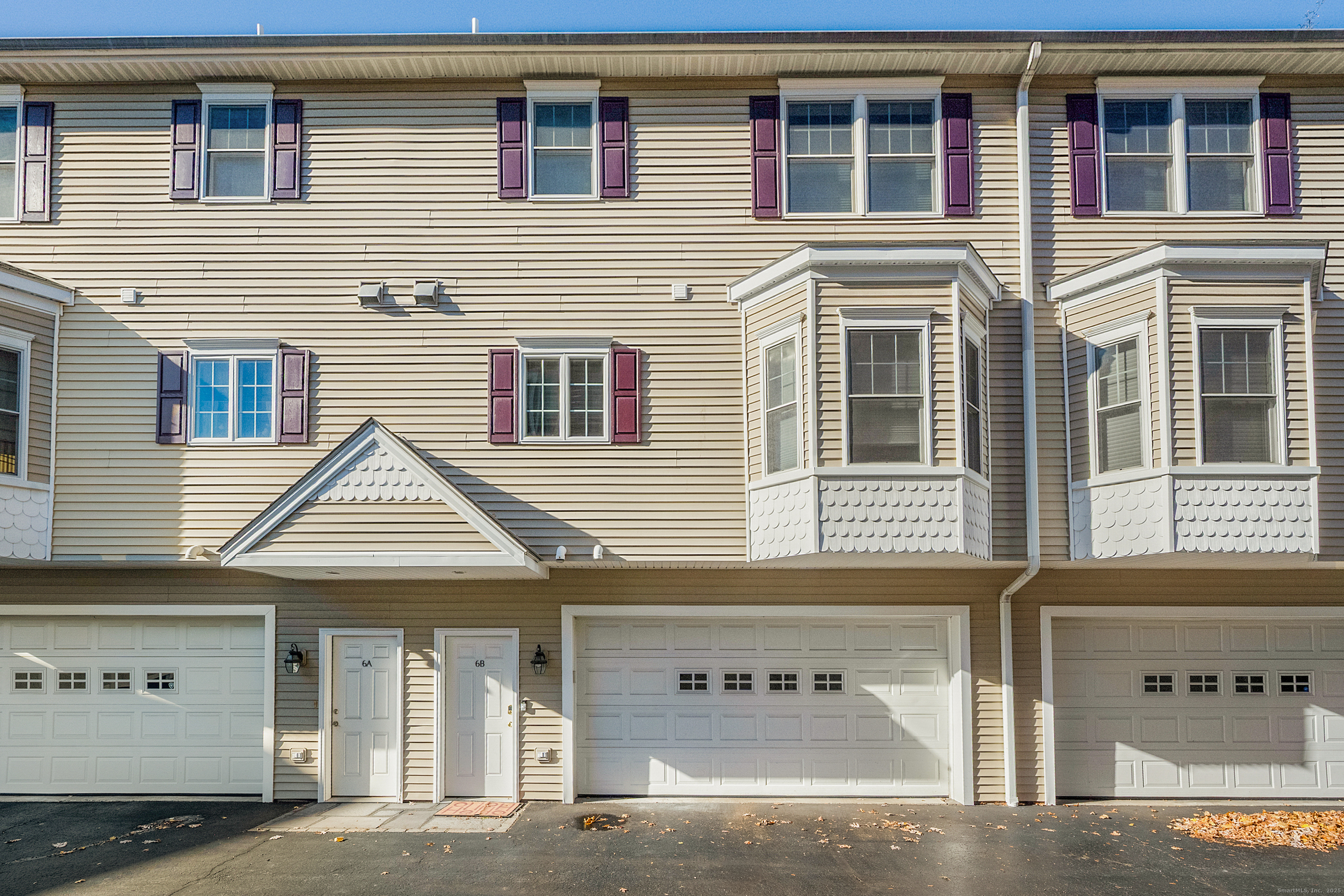 160 Glenbrook Road, Unit 6B Stamford, CT 06902 - Photo 16 of 19 a view of a house with a door and balcony