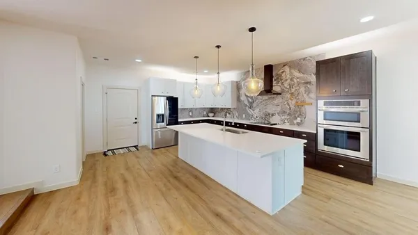 $3,399 | 2517 Canterbury Court, Carrollton, TX 75006