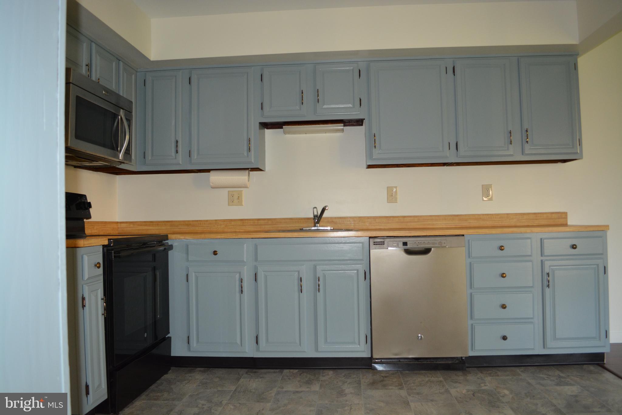 5455 Pond Road Harrisburg, PA 17111 - Photo 3 of 21 Gallery Image 3