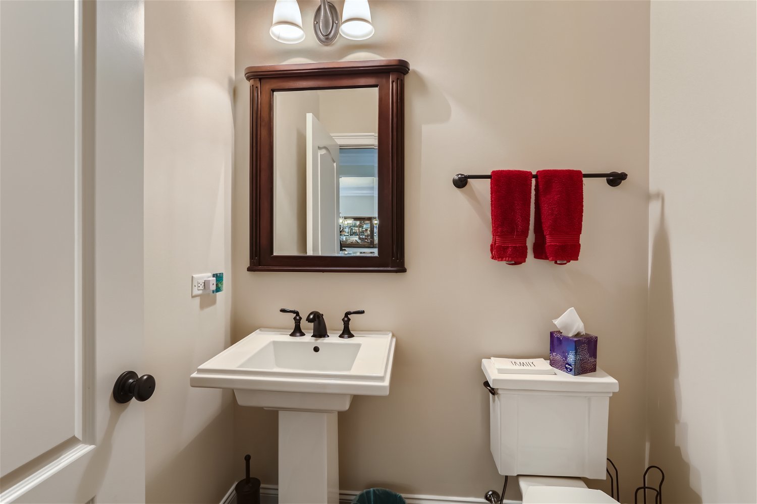1239 Falcon Ridge Drive Elgin, IL 60124 - Photo 12 of 28 a bathroom with a sink toilet and a mirror