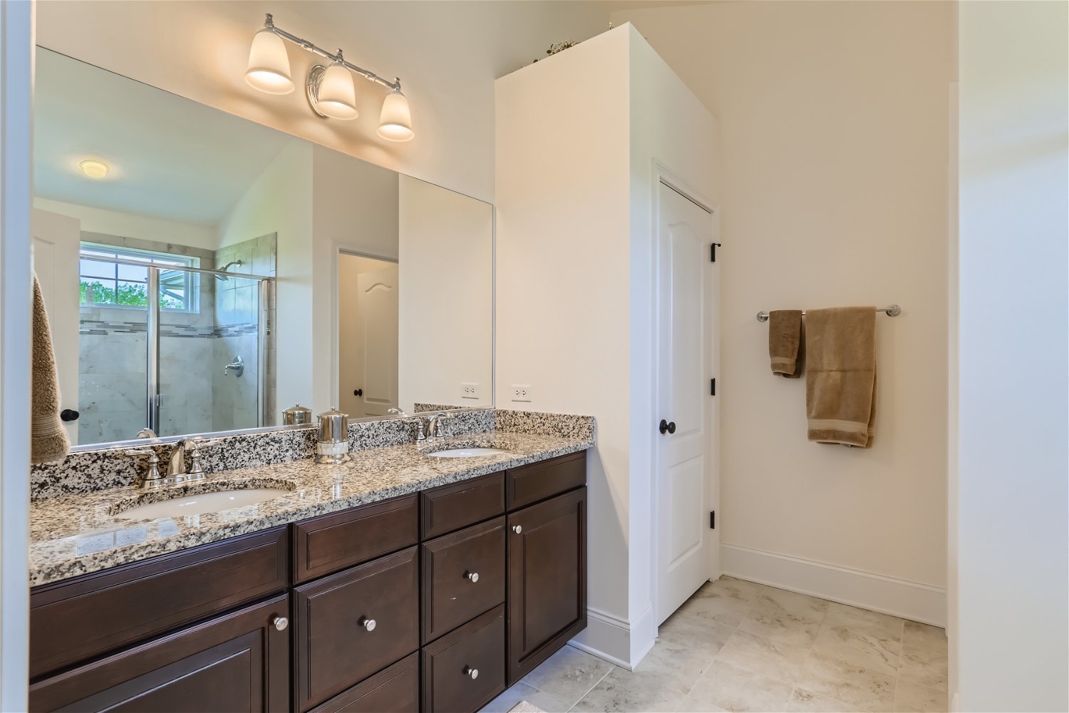 1239 Falcon Ridge Drive Elgin, IL 60124 - Photo 15 of 28 a bathroom with a granite countertop sink mirror and double