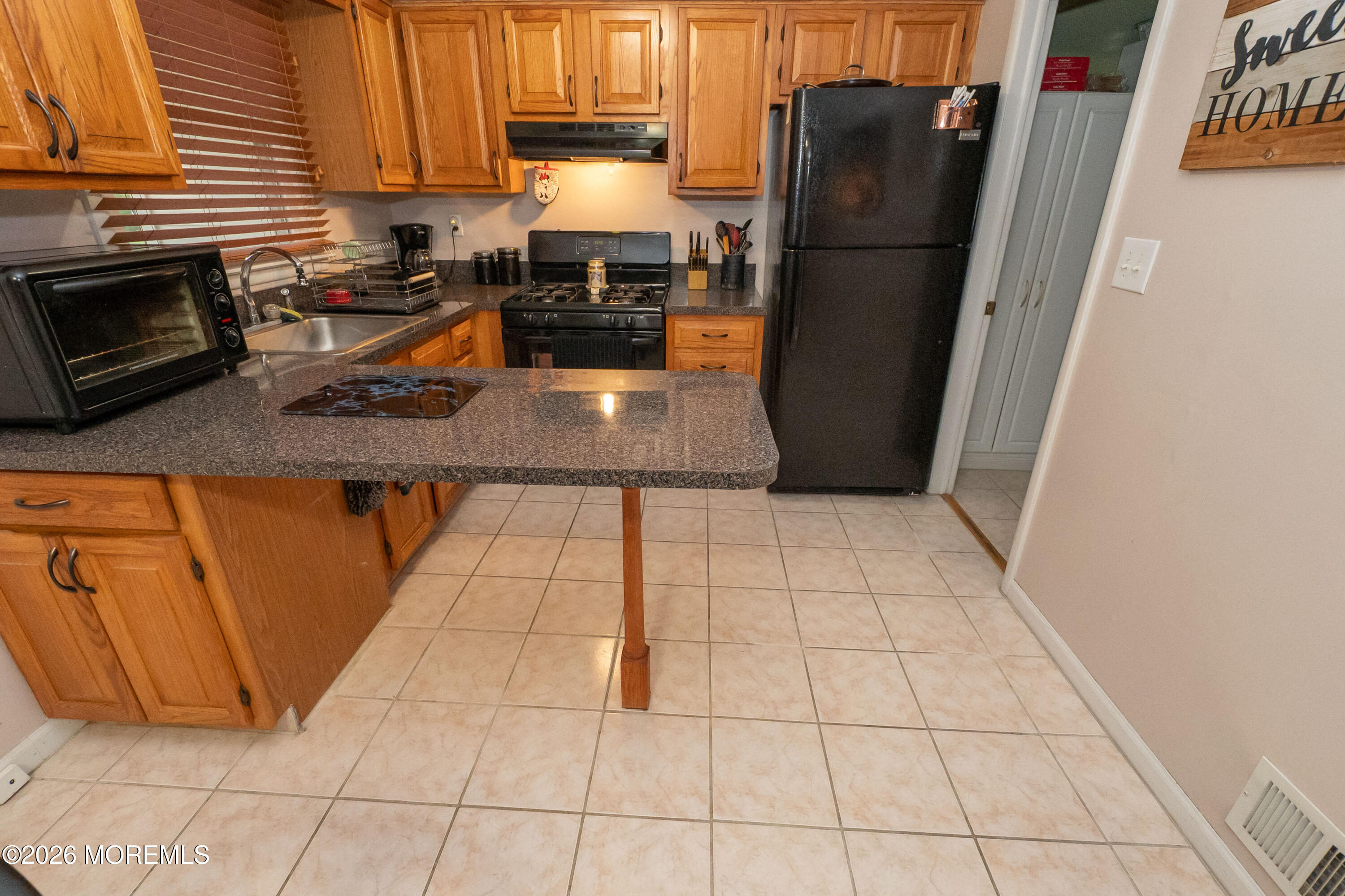 1035 Valley Stream Road Toms River, NJ 08753 - Photo 9 of 33 1035 Valley Stream-623770