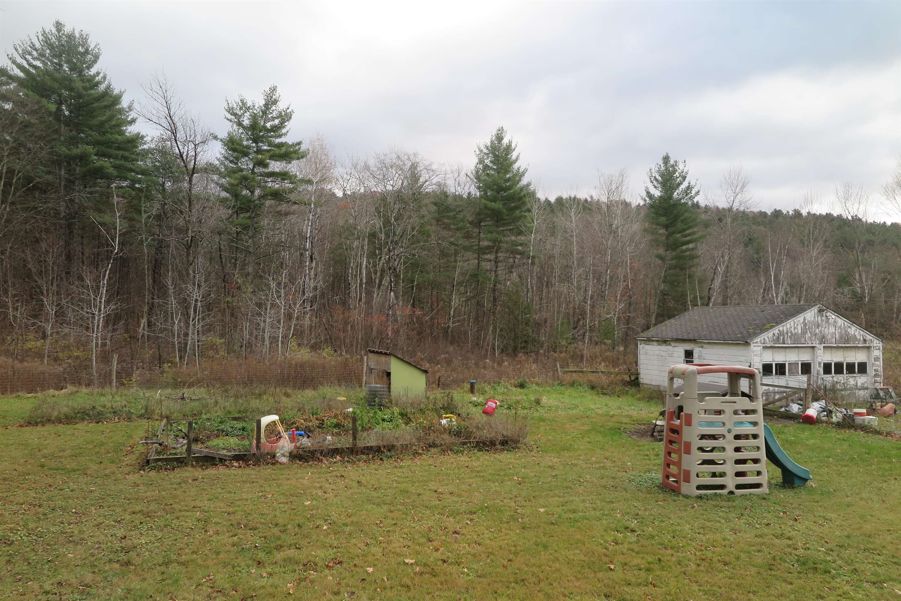 617 Smead Road Salisbury, VT 05769 - Photo 3 of 5