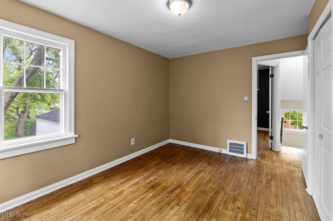 1492 Lyndhurst Road Lyndhurst, OH 44124 - Photo 22 of 32