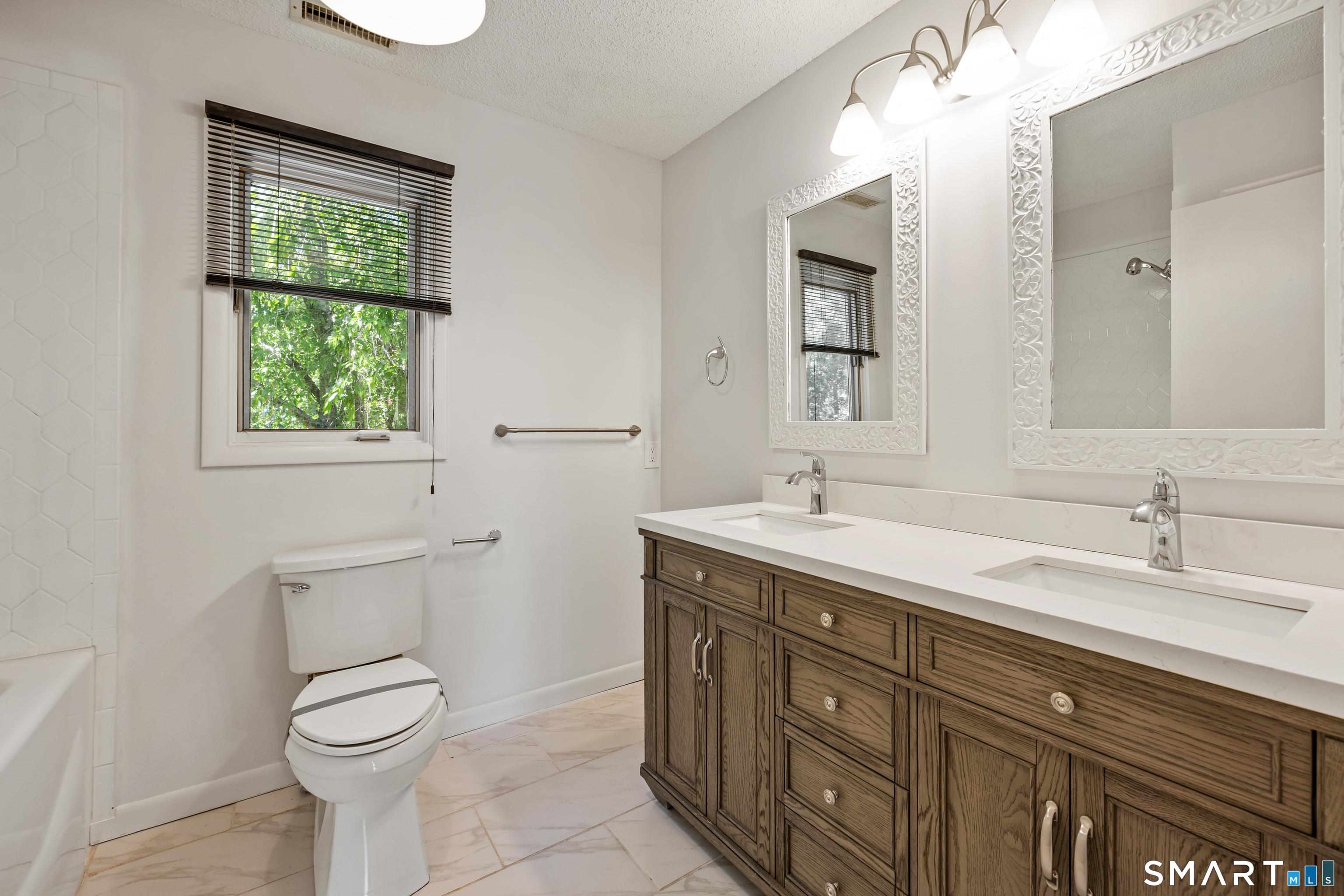 162 Short Woods Road New Fairfield, CT 06812 - Photo 21 of 40