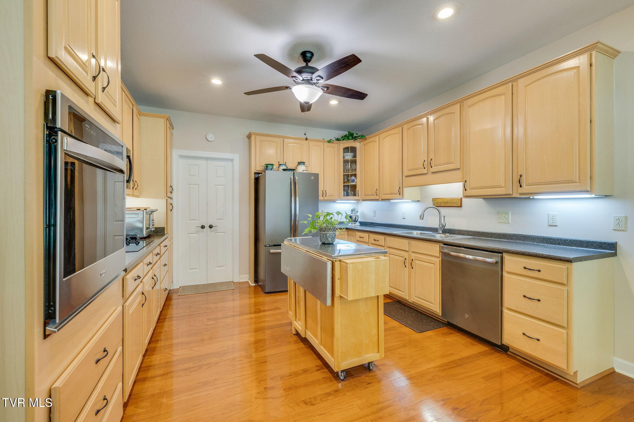 1414 Walnut Grove Road Jonesborough, TN 37659 - Photo 12 of 43 014