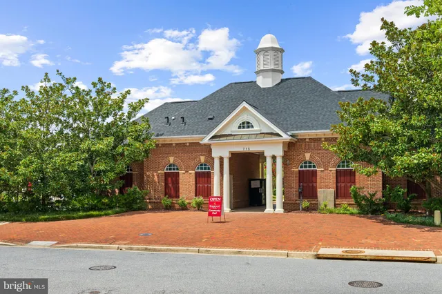 $3,600 | 730 Crisfield Way, Annapolis, MD 21401