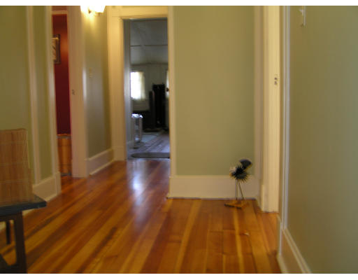 42 Manchester Terrace Springfield, MA 01108 - Photo 2 of 6