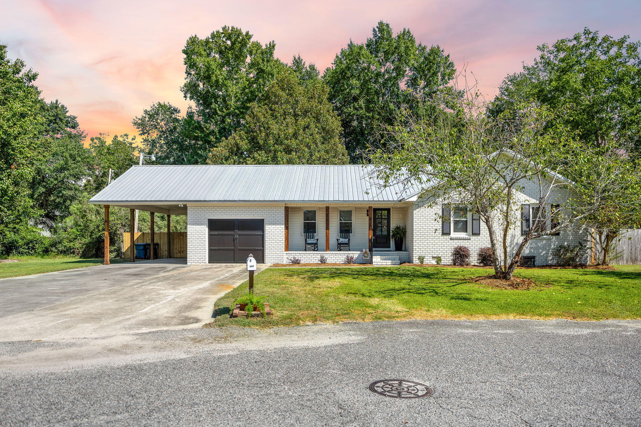 305 Meadowlark Lane Moncks Corner, SC 29461 - Photo 2 of 47 1-web-or-mls-Barclay Media Co_-51