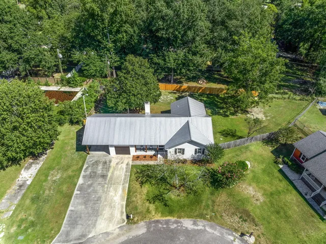 $430,000 | 305 Meadowlark Lane, Moncks Corner, SC 29461