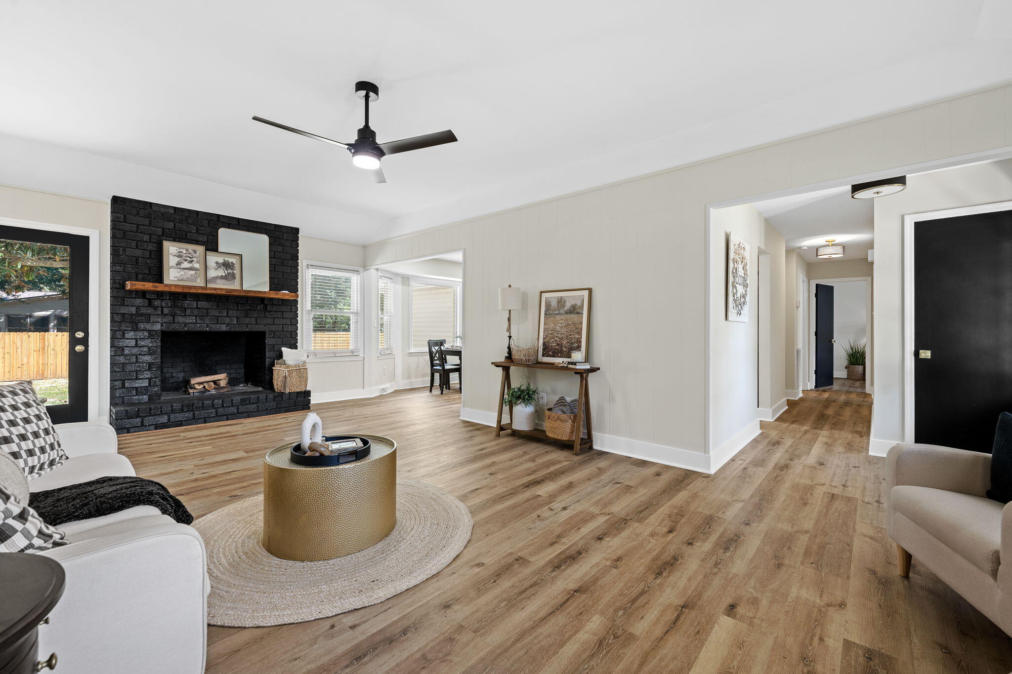 305 Meadowlark Lane Moncks Corner, SC 29461 - Photo 9 of 47 10-web-or-mls-Barclay Media Co_-17