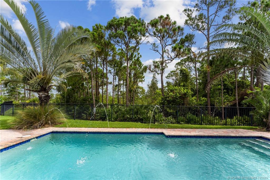 155 Southwest Cocoloba Way Stuart, FL 34997 - Photo 2 of 35 Gallery Image 2