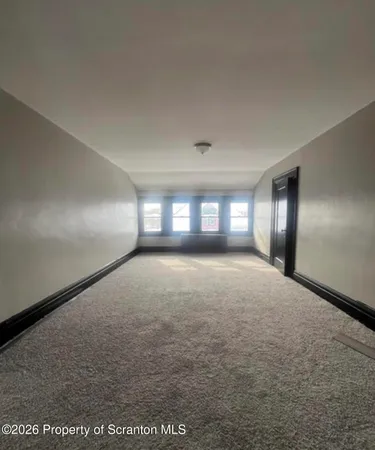 $1,075 | 85 Main Street, Unit 3, Olyphant, PA 18447