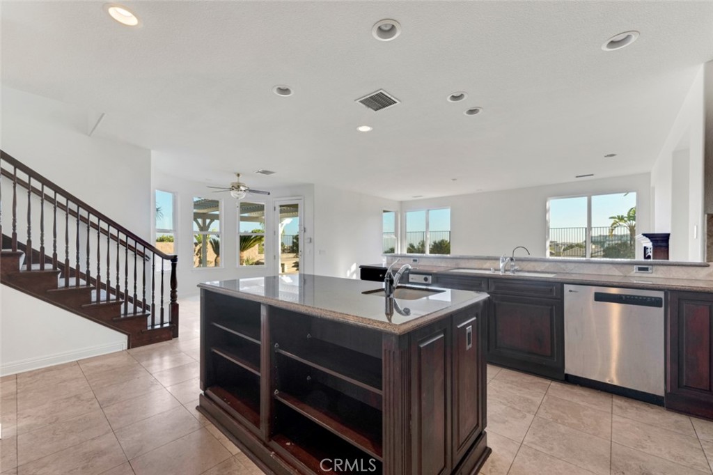 20212 Vía Medici Porter Ranch, CA 91326 - Photo 13 of 61