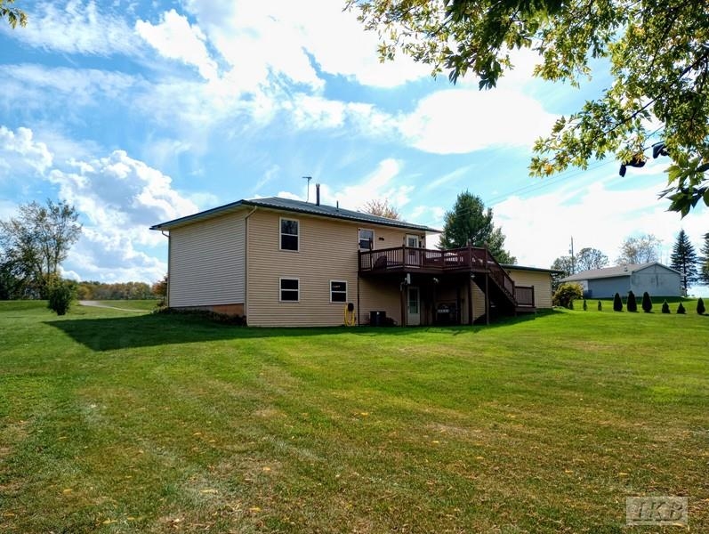 6395 East Beaverton Road Clare, MI 48617 - Photo 5 of 60