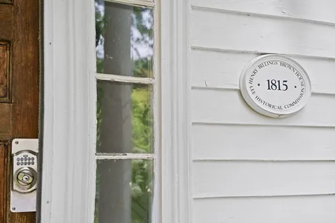 $1,260,000 | 1574-1579 Pleasant Street, Lee, MA 01260