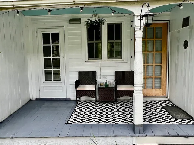 $1,260,000 | 1574-1579 Pleasant Street, Lee, MA 01260