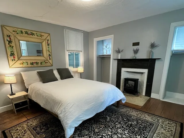 $1,260,000 | 1574-1579 Pleasant Street, Lee, MA 01260