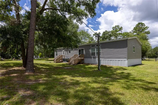 a view of an outdoor space