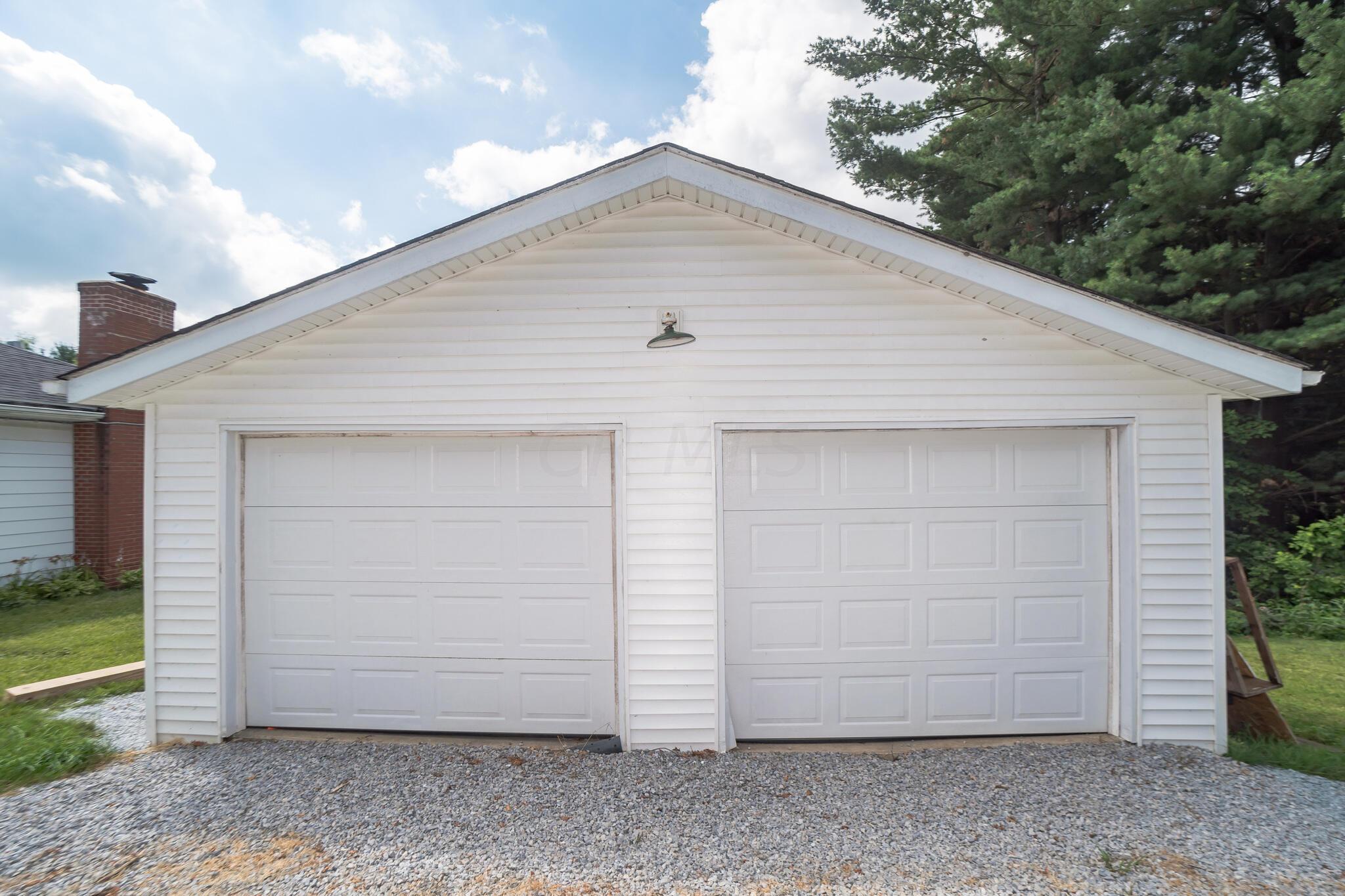11514 New Delaware Road Mount Vernon, OH 43050 - Photo 22 of 24 Garage