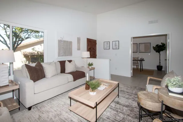 $779,000 | 12863 Camino De La Breccia, San Diego, CA 92128