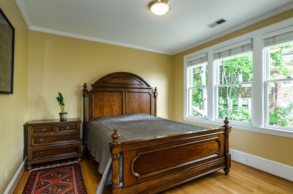 44 Rawson Road, Unit 2 Brookline, MA 02445 - Photo 12 of 17 Gallery Image 12