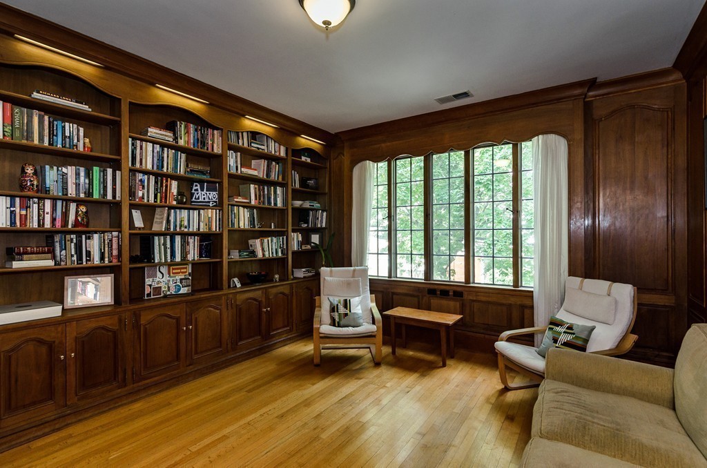 44 Rawson Road, Unit 2 Brookline, MA 02445 - Photo 9 of 17 Gallery Image 9