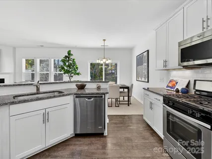 $525,000 | 2568 Royal York Avenue, Charlotte, NC 28210