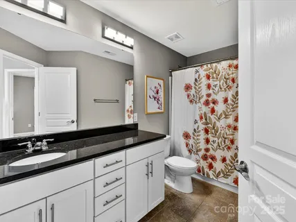 $525,000 | 2568 Royal York Avenue, Charlotte, NC 28210