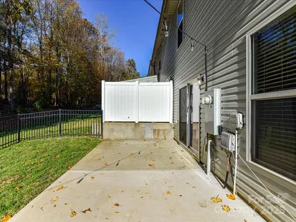 $525,000 | 2568 Royal York Avenue, Charlotte, NC 28210