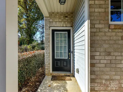 $525,000 | 2568 Royal York Avenue, Charlotte, NC 28210