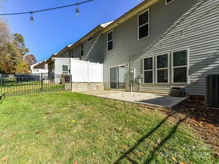 $525,000 | 2568 Royal York Avenue, Charlotte, NC 28210