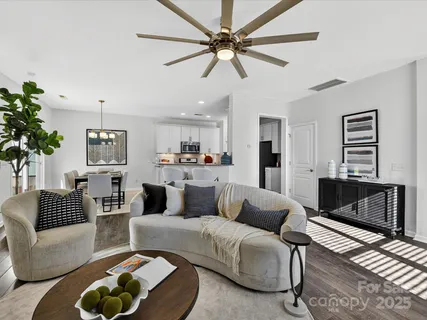 $525,000 | 2568 Royal York Avenue, Charlotte, NC 28210