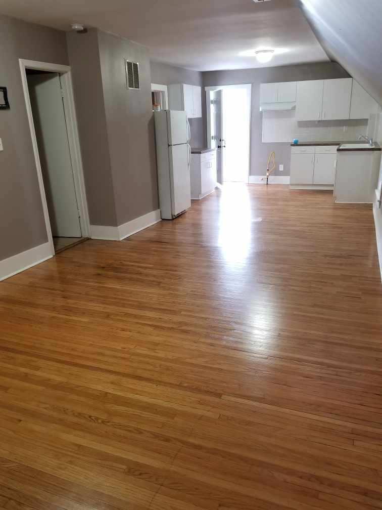 910 Summit Street Joliet, IL 60435 - Photo 13 of 15 Gallery Image 13