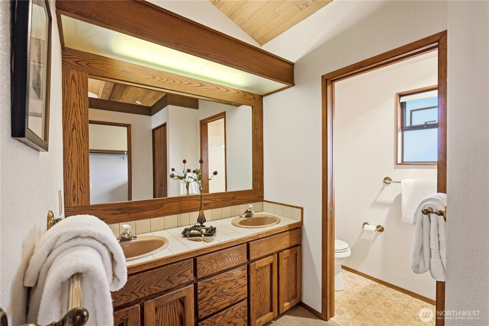 12656 Blakely Place Northwest Seattle, WA 98177 - Photo 19 of 38
