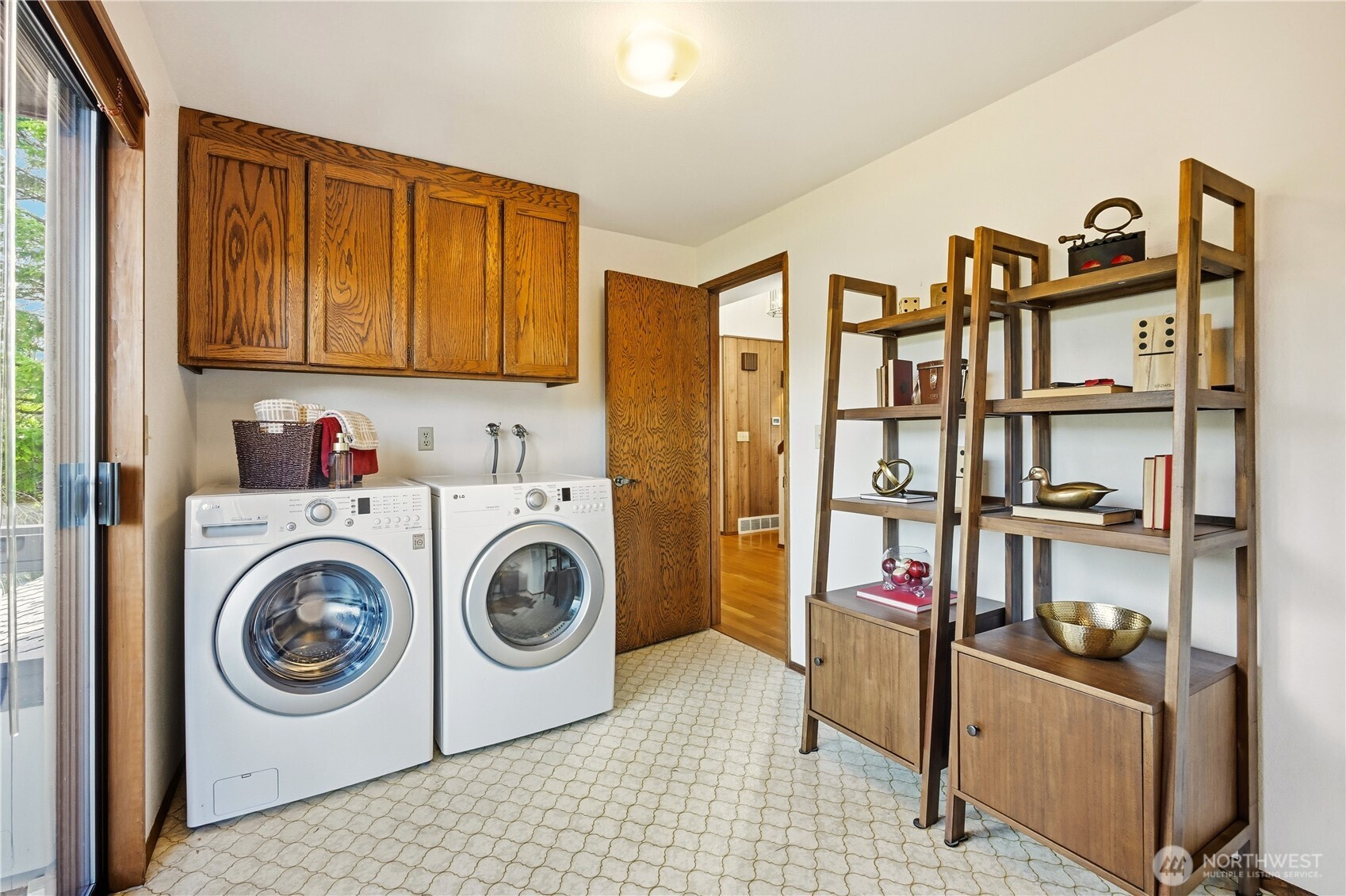 12656 Blakely Place Northwest Seattle, WA 98177 - Photo 24 of 38