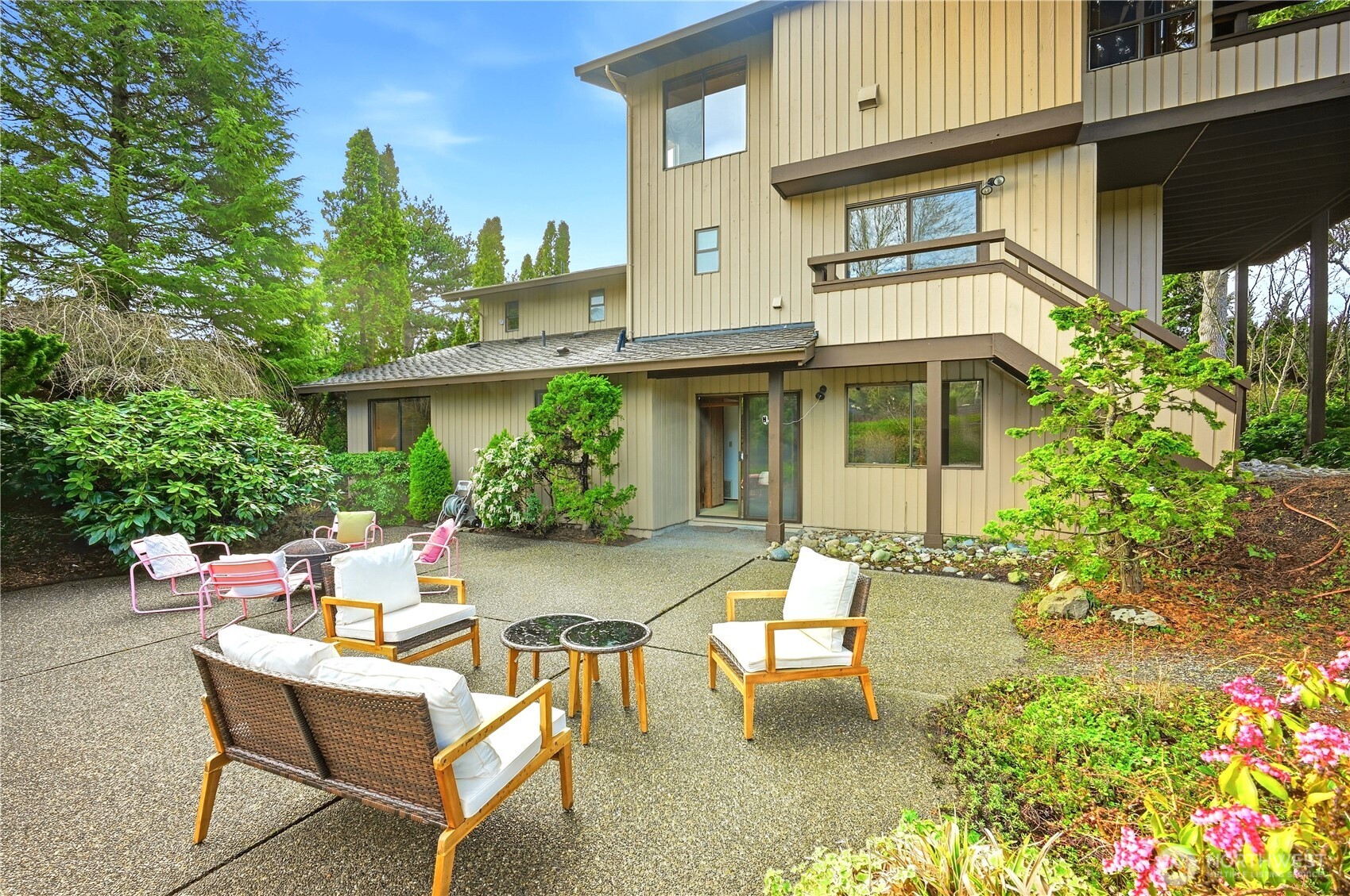 12656 Blakely Place Northwest Seattle, WA 98177 - Photo 32 of 38