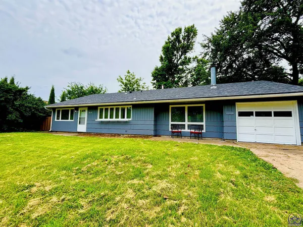 $184,500 | 4029 Southwest 28th Terrace, Topeka, KS 66614