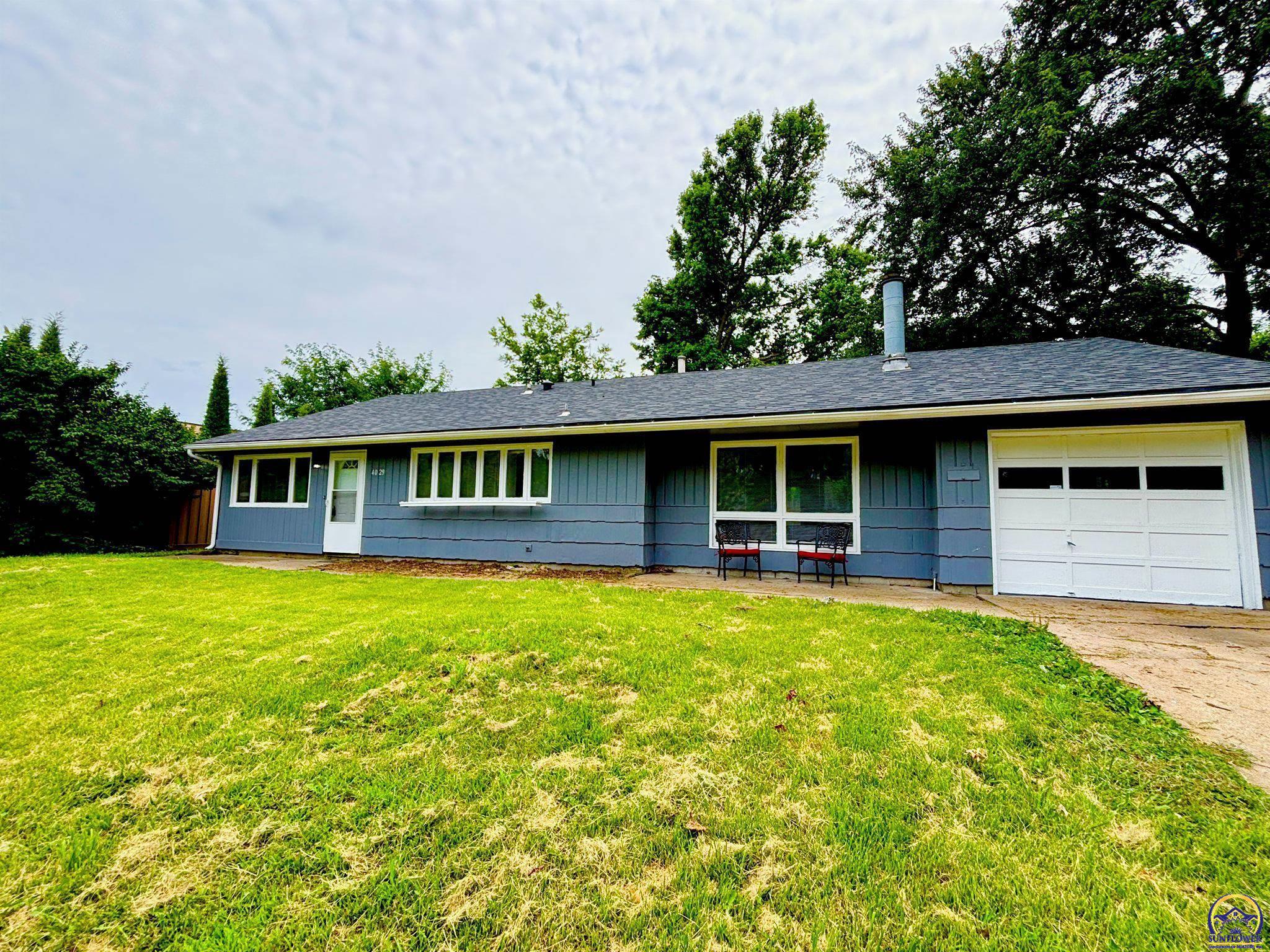 4029 Southwest 28th Terrace Topeka, KS 66614 - Photo 1 of 26