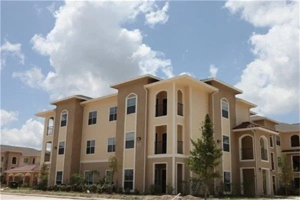 $925 | 2101 West Business 83, Weslaco, TX 78596